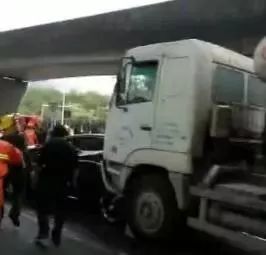卡車貨運(yùn)最重要的是安全